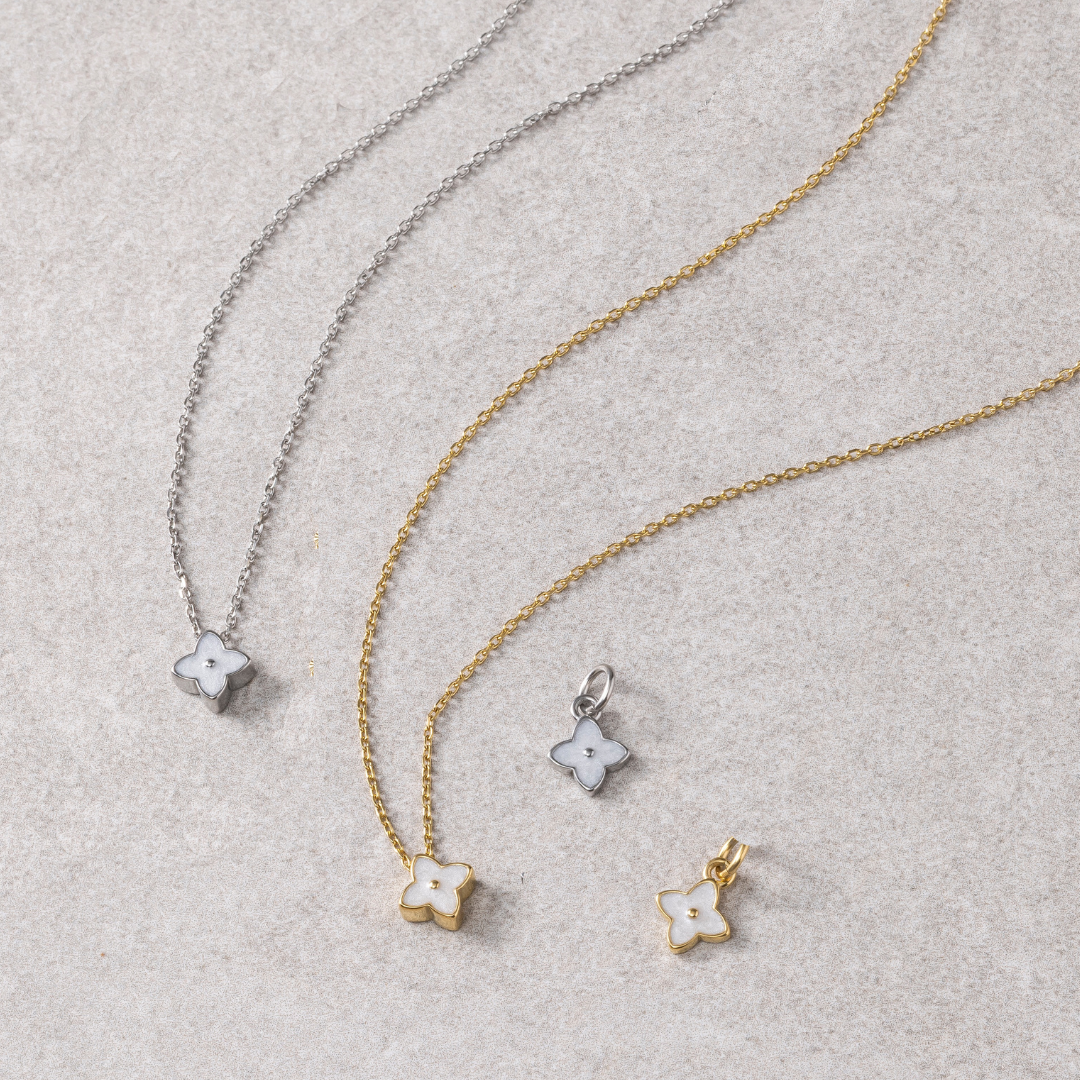 Quatrefoil Charm (WR)