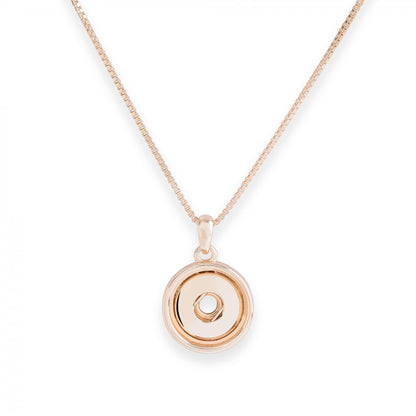 Interchangeable snap jewelry in a gold bolo necklace pendant