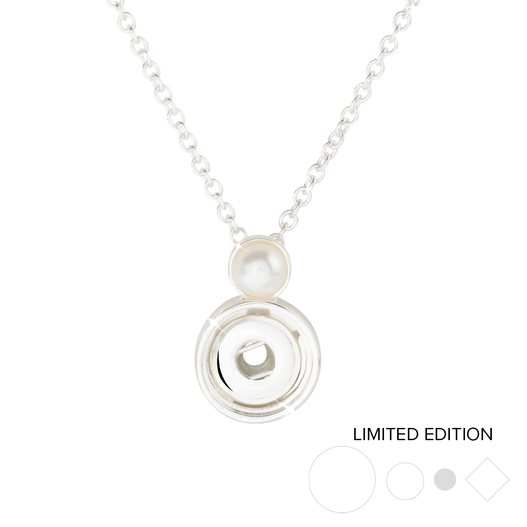 Dotlet Pearl Necklace