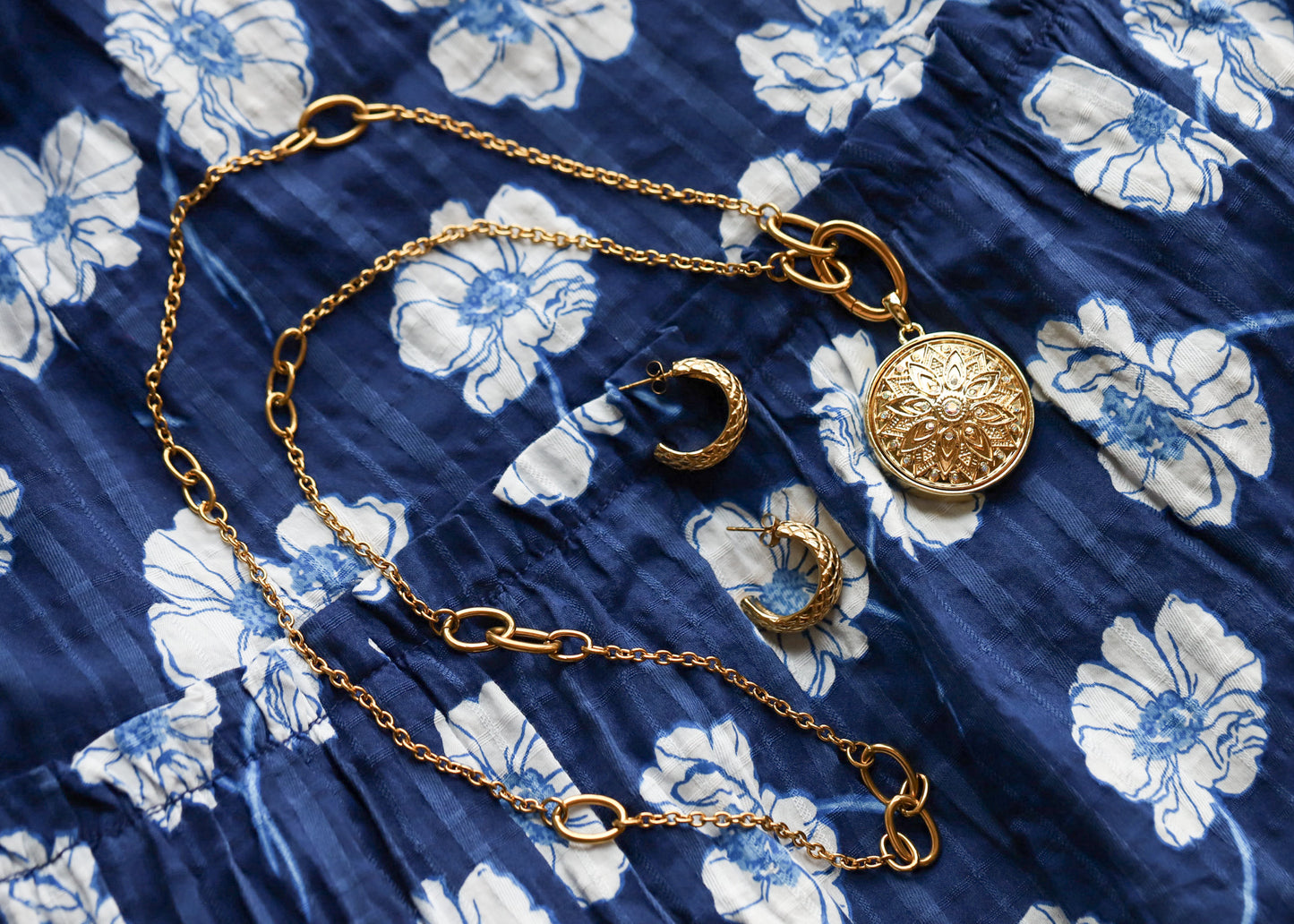 Hoops & Horizons (Gold)