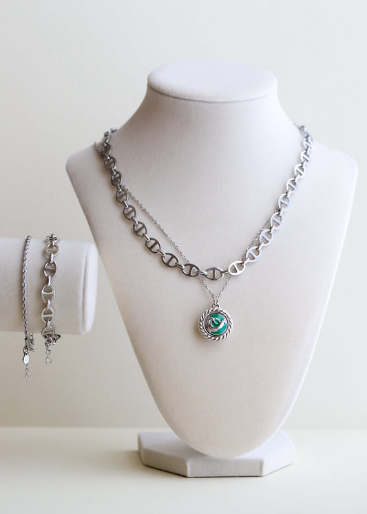 March 31 - Live Look #2 (Silver)