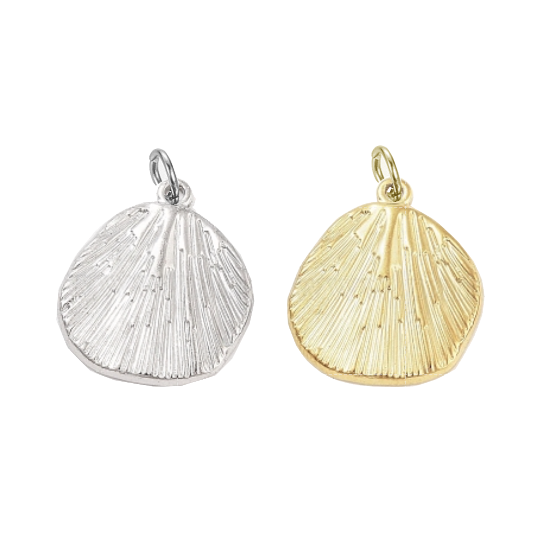Large Clamshell Charm (WR)
