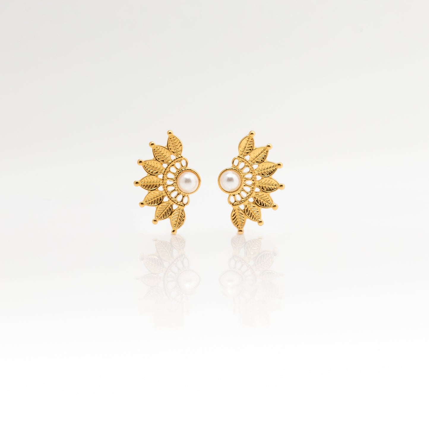Fan Earrings - Gold